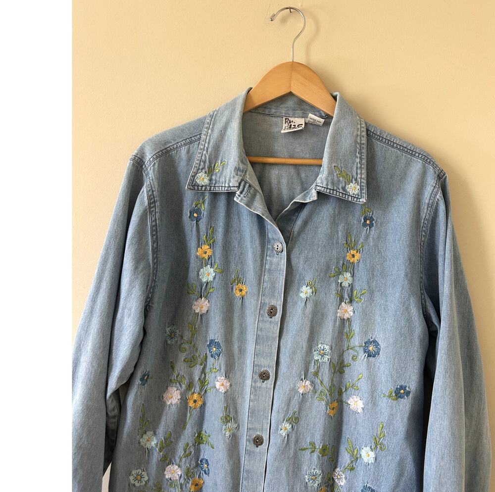 Vintage 90s Embroidered Floral Flowers Denim Jean Button-up Shirt Women's XL